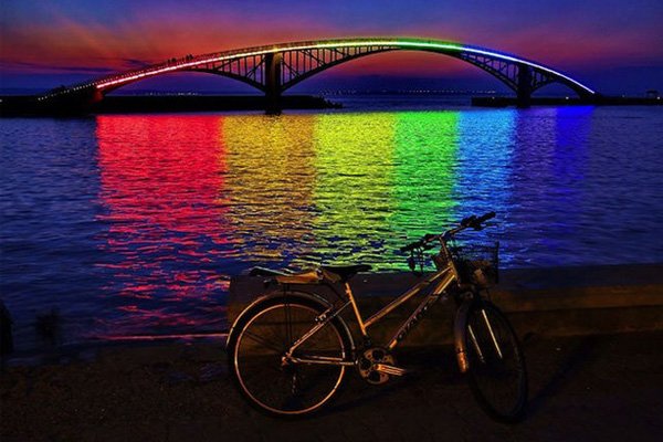 Outdoor bridges